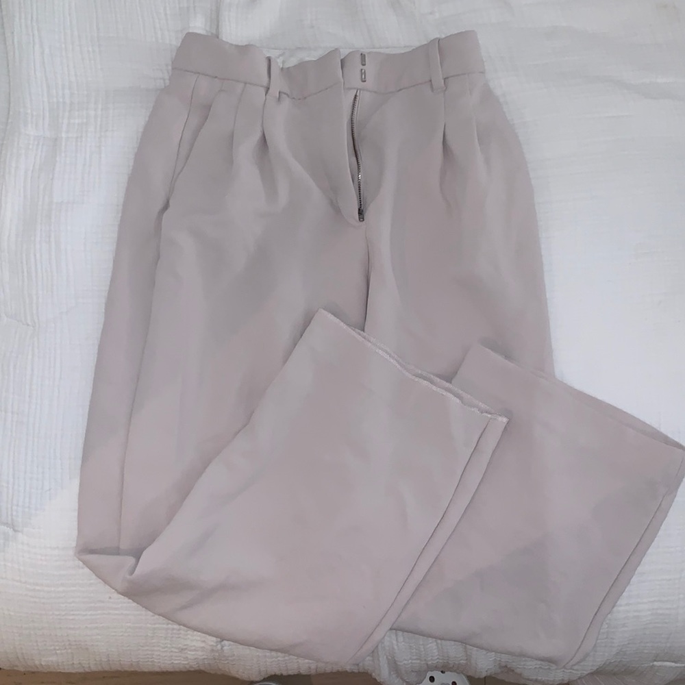 Wilfred effortless aritzia pale pink crop pants